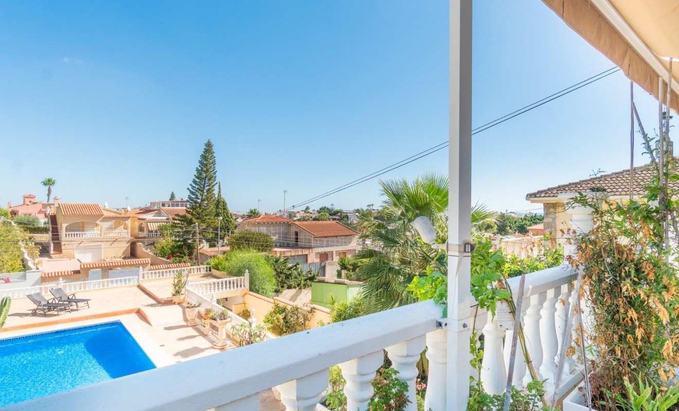 Wederverkoop - Villa - Orihuela Costa - Los Balcones