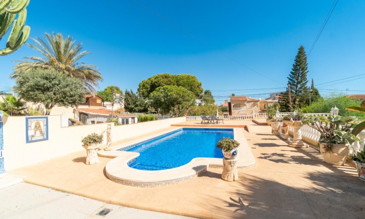 Wederverkoop - Villa - Orihuela Costa - Los Balcones