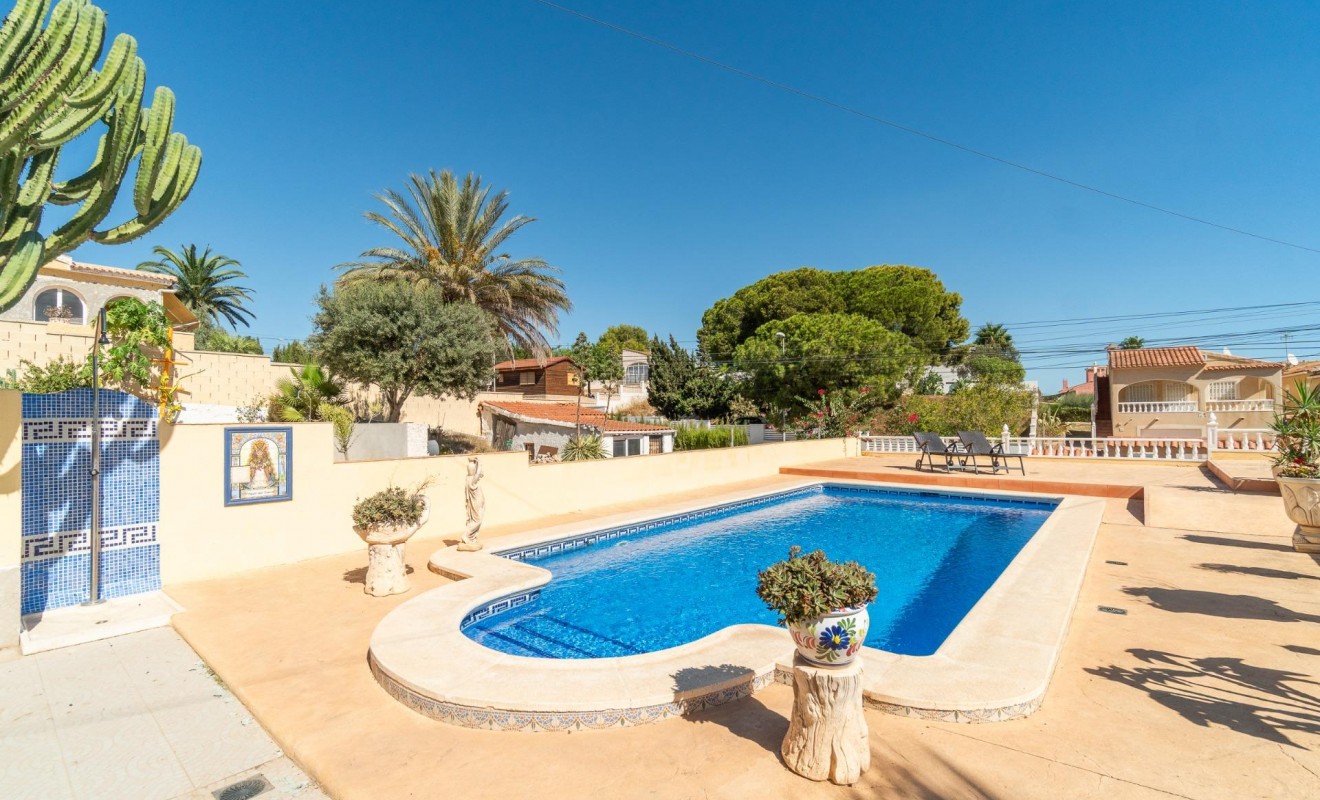 Wederverkoop - Villa - Orihuela Costa - Los Balcones