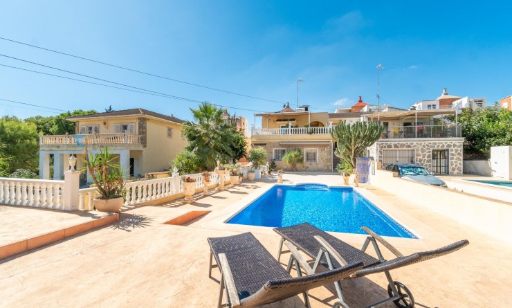 Wederverkoop - Villa - Orihuela Costa - Los Balcones