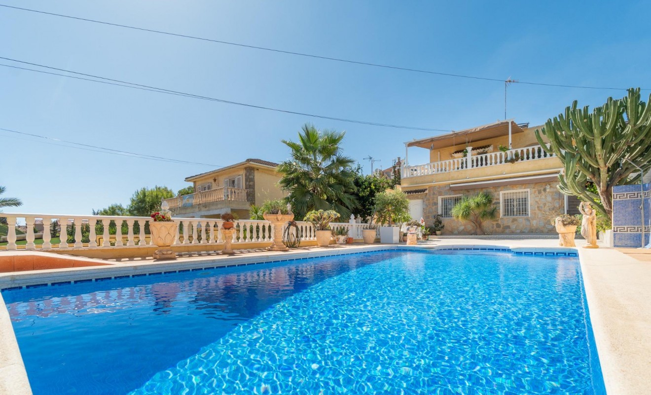 Wederverkoop - Villa - Orihuela Costa - Los Balcones