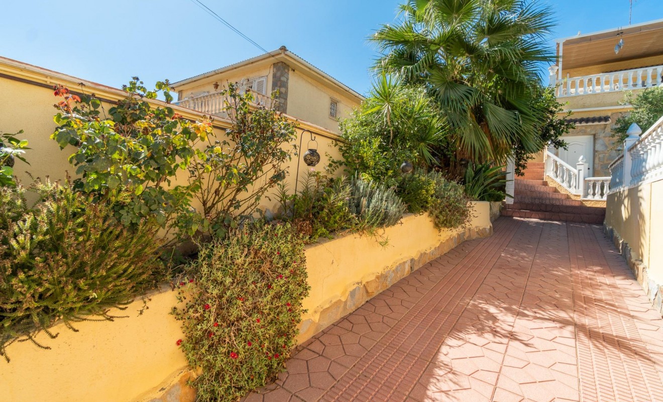 Wederverkoop - Villa - Orihuela Costa - Los Balcones