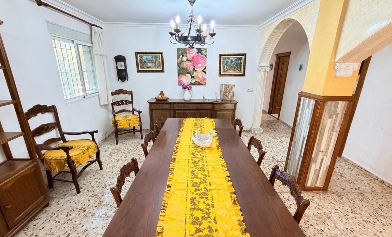 Revente - Detached villa - Crevillente