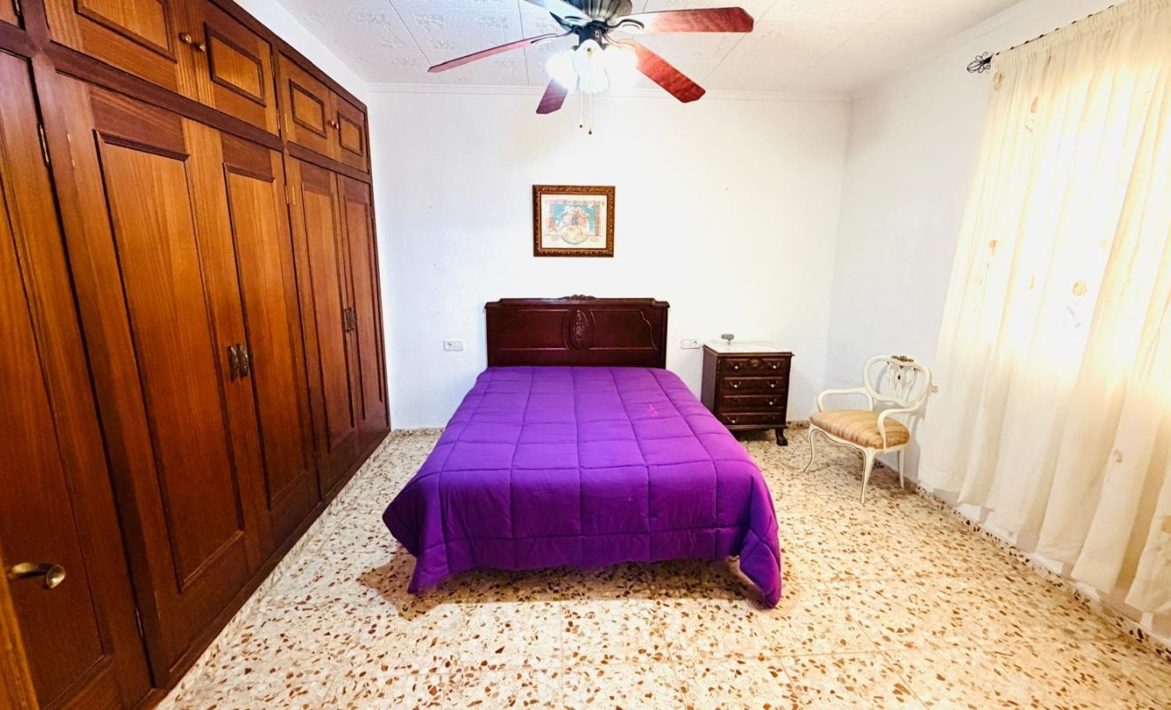 Revente - Detached villa - Crevillente