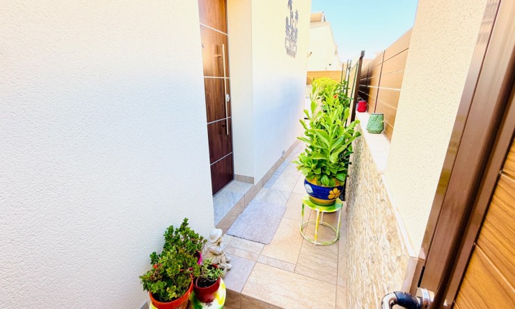 Wederverkoop - Semi Detached Villa - Los Montesinos - La Herada