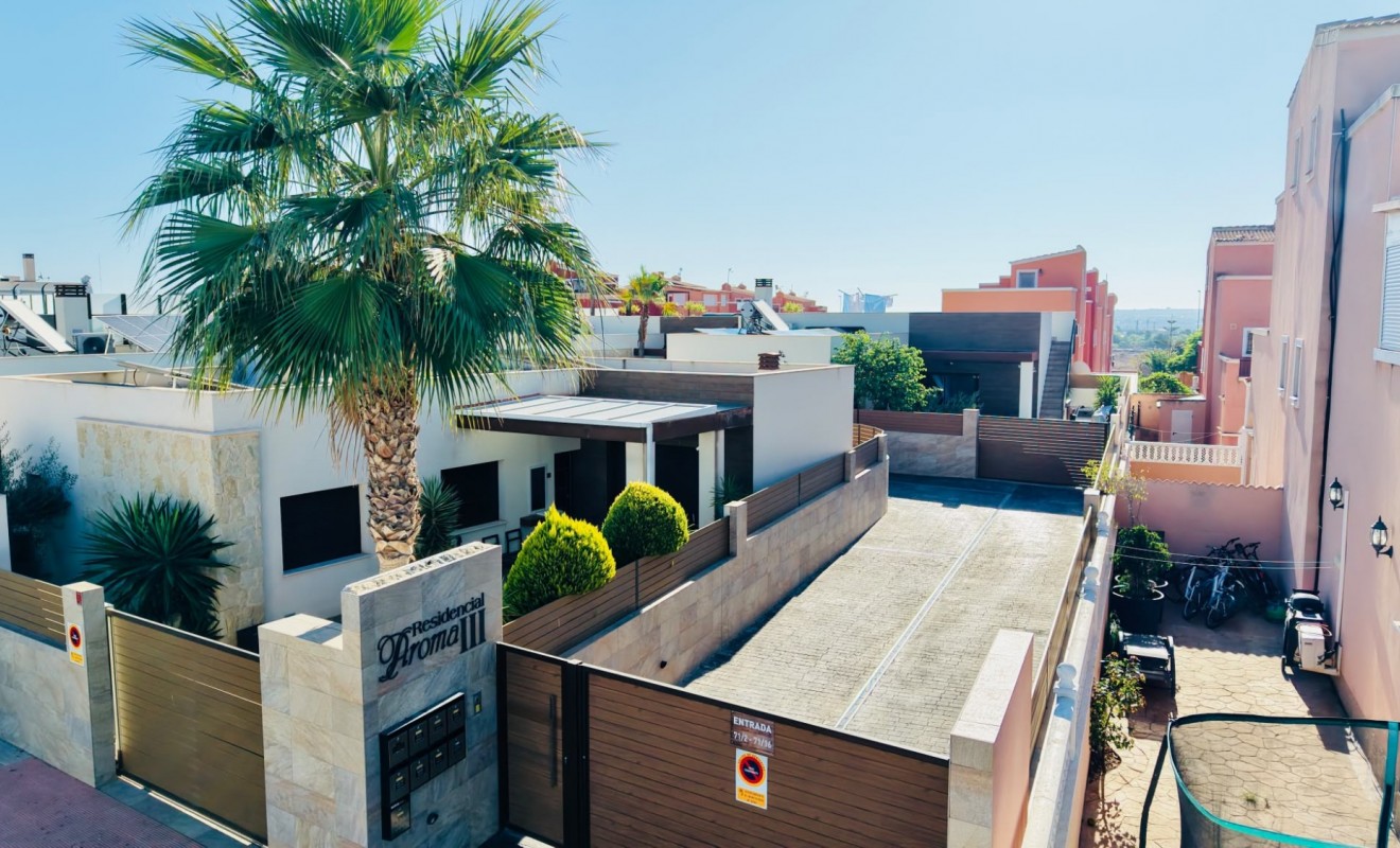 Wederverkoop - Semi Detached Villa - Los Montesinos - La Herada