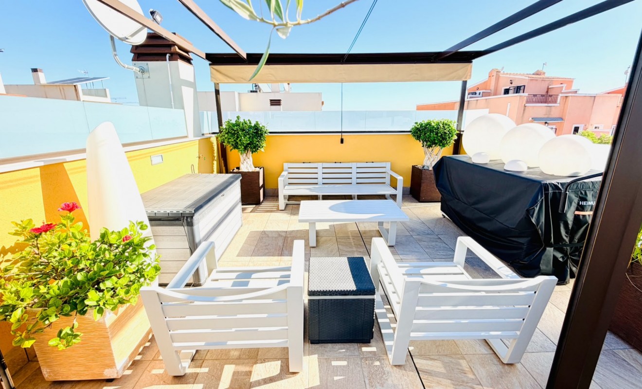 Wederverkoop - Semi Detached Villa - Los Montesinos - La Herada