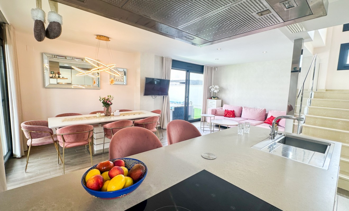 Wederverkoop - Villa - Torrevieja - Nueva Torrevieja - Aguas Nuevas