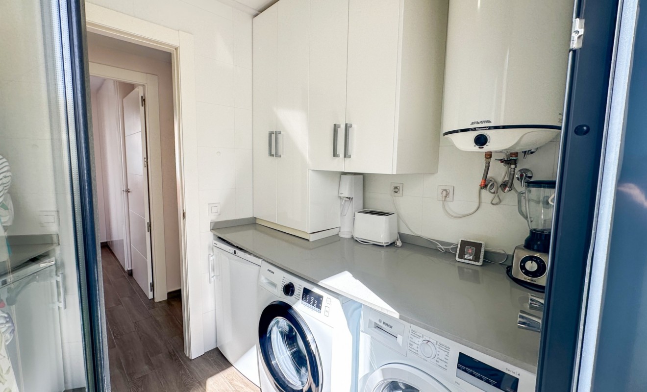 Wederverkoop - Villa - Torrevieja - Nueva Torrevieja - Aguas Nuevas