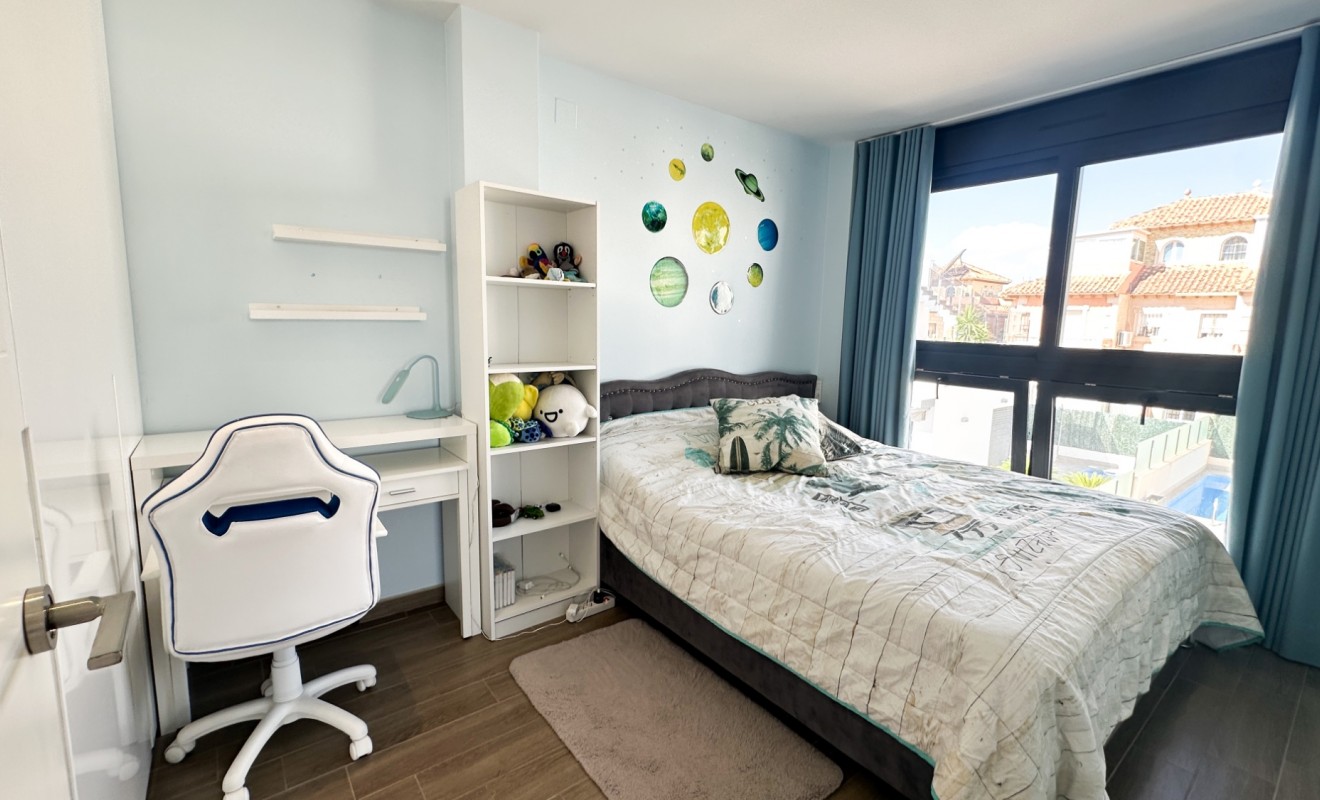 Wederverkoop - Villa - Torrevieja - Nueva Torrevieja - Aguas Nuevas