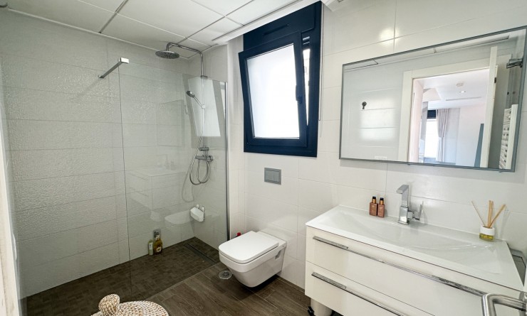 Wederverkoop - Villa - Torrevieja - Nueva Torrevieja - Aguas Nuevas