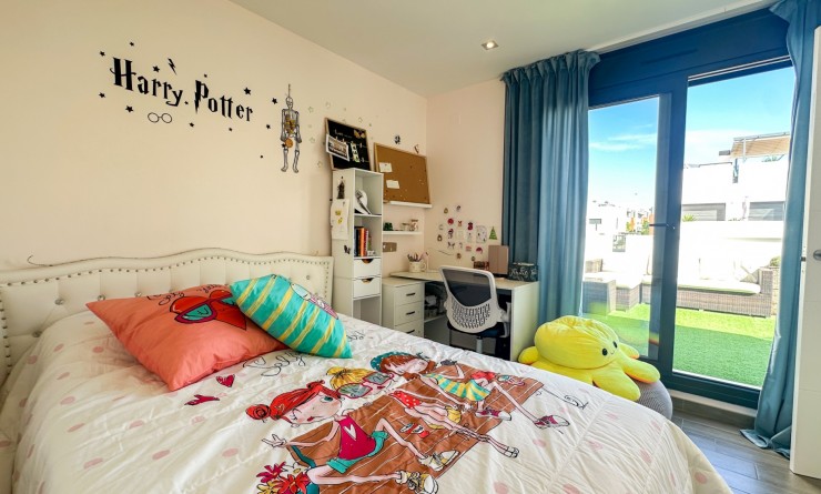 Wederverkoop - Villa - Torrevieja - Nueva Torrevieja - Aguas Nuevas
