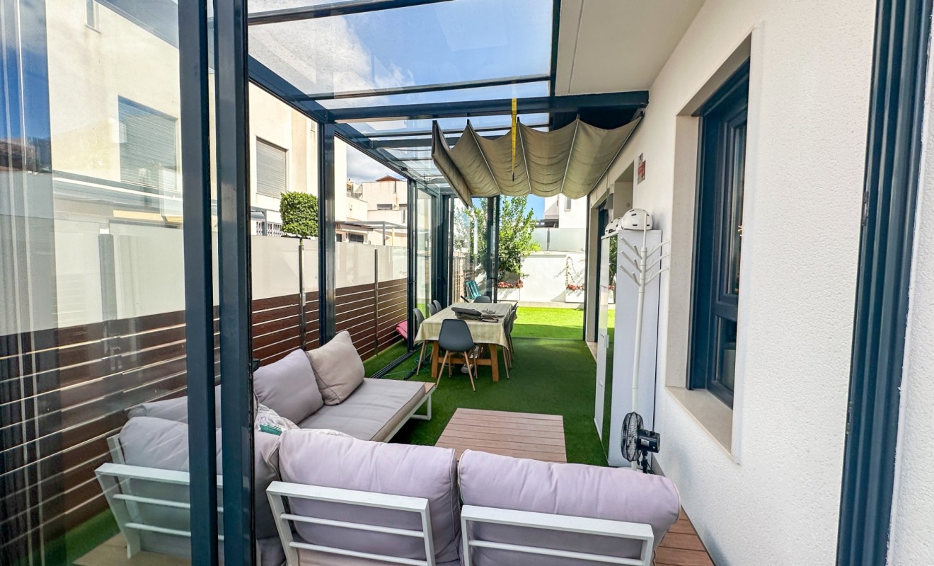 Wederverkoop - Villa - Torrevieja - Nueva Torrevieja - Aguas Nuevas