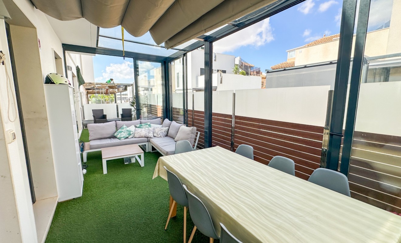 Wederverkoop - Villa - Torrevieja - Nueva Torrevieja - Aguas Nuevas