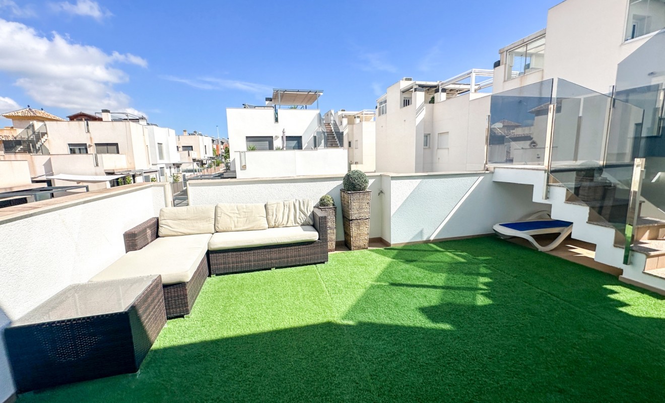 Wederverkoop - Villa - Torrevieja - Nueva Torrevieja - Aguas Nuevas