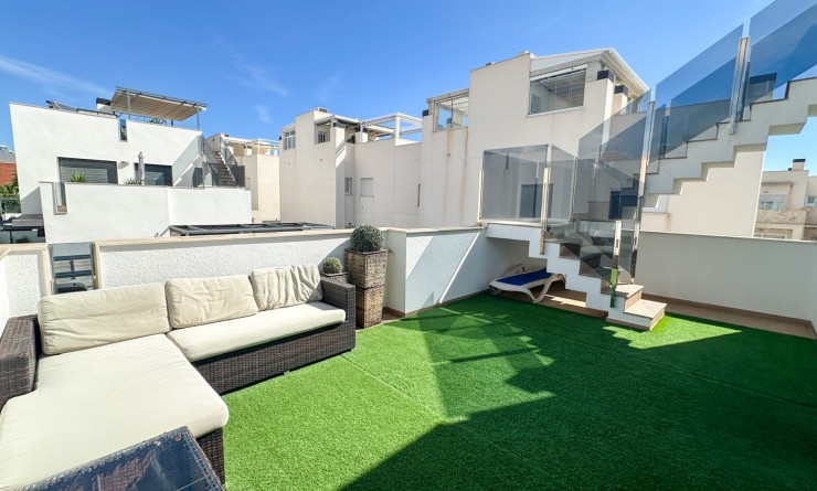 Wederverkoop - Villa - Torrevieja - Nueva Torrevieja - Aguas Nuevas