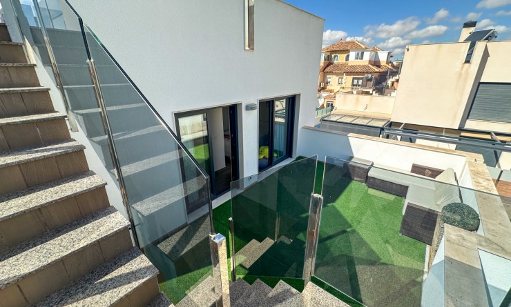 Wederverkoop - Villa - Torrevieja - Nueva Torrevieja - Aguas Nuevas