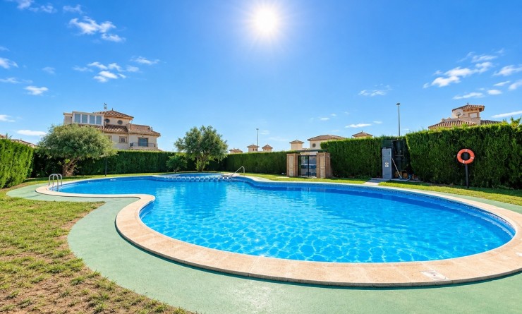 Revente - Maison de ville - La Zenia