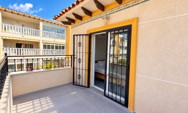 Revente - Maison de ville - La Zenia