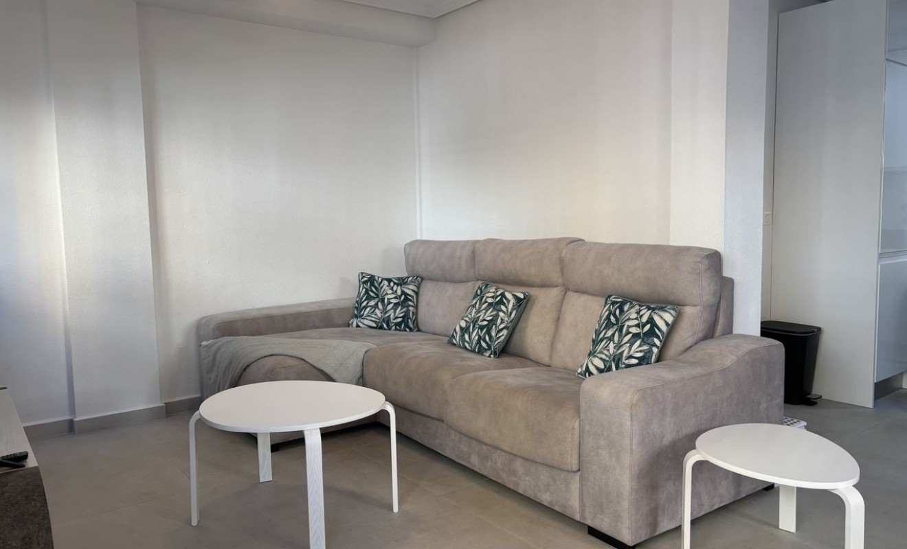 Revente - Maison de ville - La Zenia