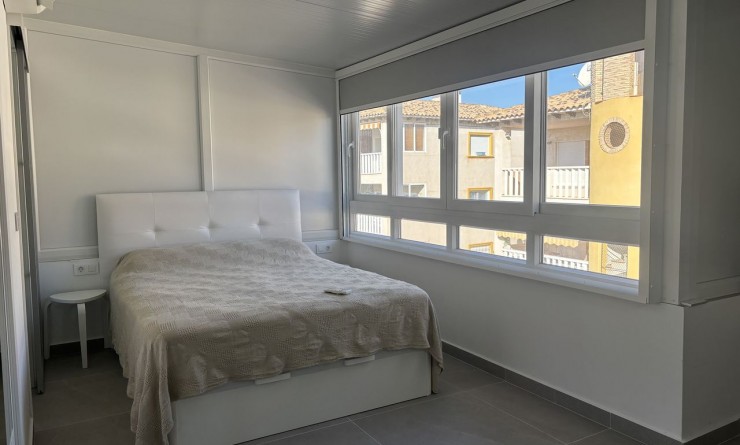 Revente - Maison de ville - La Zenia