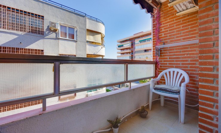 Wederverkoop - Apartamento - Torrevieja - Playa del Acequión