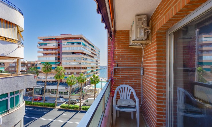 Wederverkoop - Apartamento - Torrevieja - Playa del Acequión