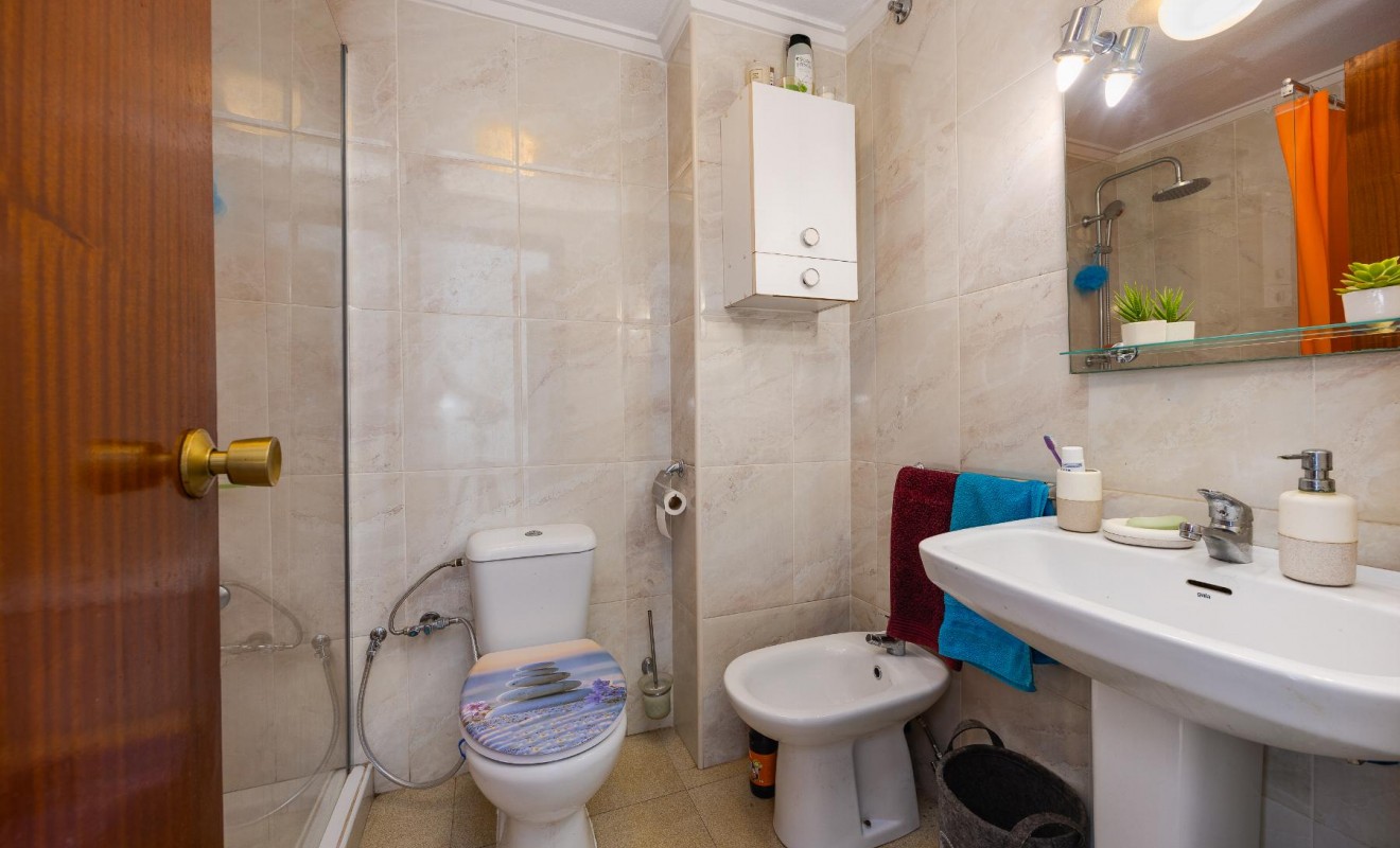 Wederverkoop - Apartamento - Torrevieja - Playa del Acequión