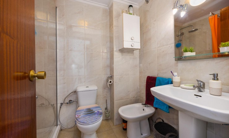 Wederverkoop - Apartamento - Torrevieja - Playa del Acequión