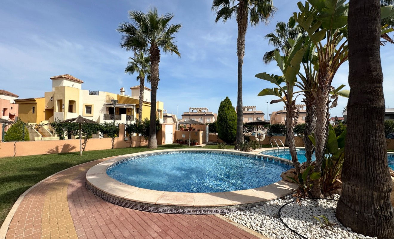Wederverkoop - Bungalow - Orihuela Costa - Los Altos