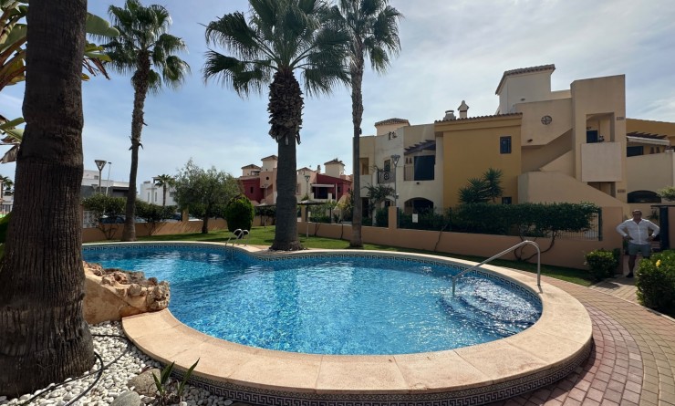 Wederverkoop - Bungalow - Orihuela Costa - Los Altos
