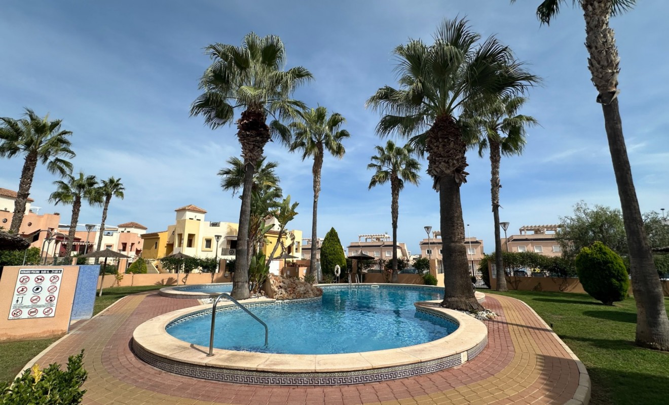 Wederverkoop - Bungalow - Orihuela Costa - Los Altos