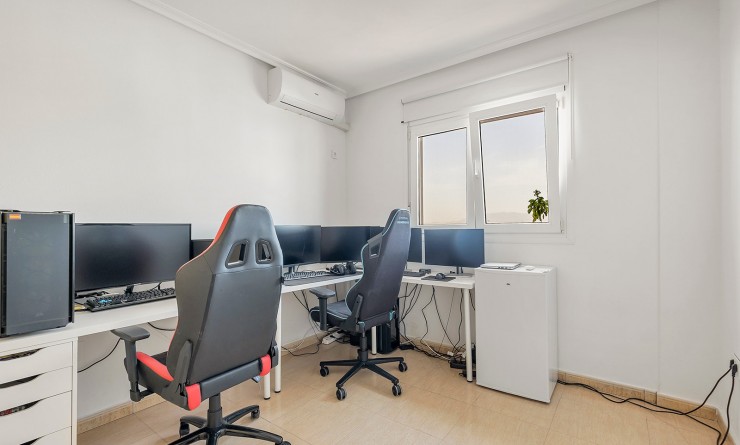 Wederverkoop - Penthouse - Gea y Truyols - Lo Santiago