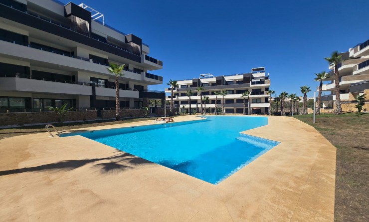 Wederverkoop - Apartment / Flat * - Orihuela Costa * - Los Altos *
