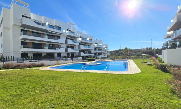 Wederverkoop - Apartment / Flat * - Orihuela Costa * - Villamartín *
