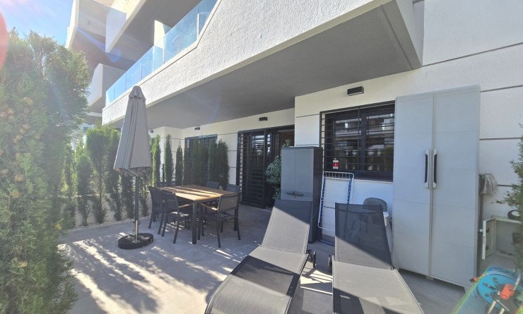 Wederverkoop - Apartment / Flat * - Orihuela Costa * - Villamartín *