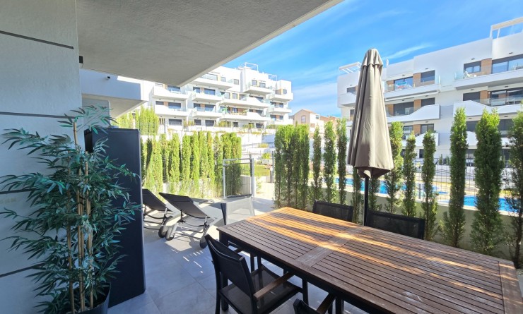 Wederverkoop - Apartment / Flat * - Orihuela Costa * - Villamartín *