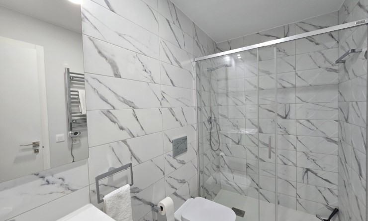 Wederverkoop - Apartment / Flat * - Orihuela Costa * - Villamartín *