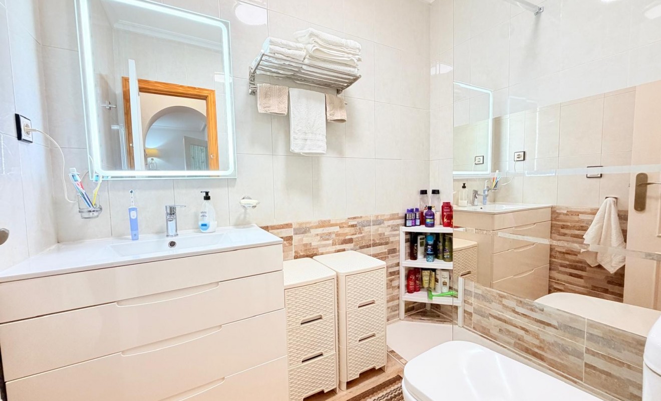 Wederverkoop - Apartment / flat - Los Montesinos - La herrada