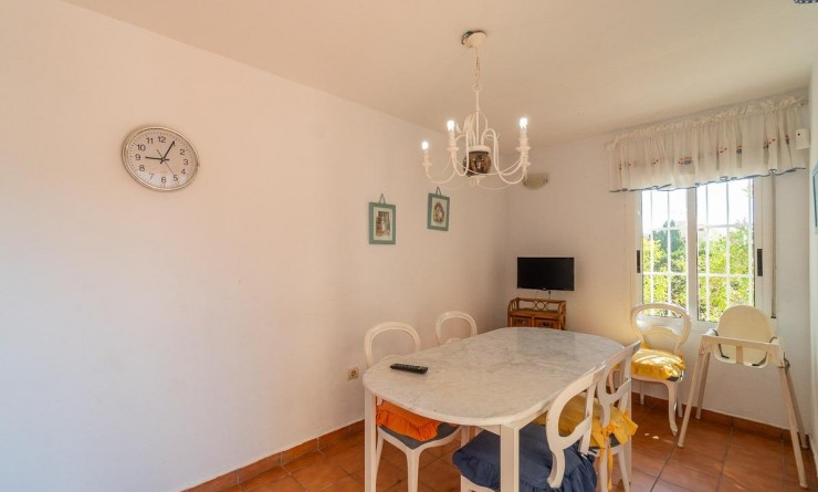 Sale - Villa - Torrevieja - La Mata
