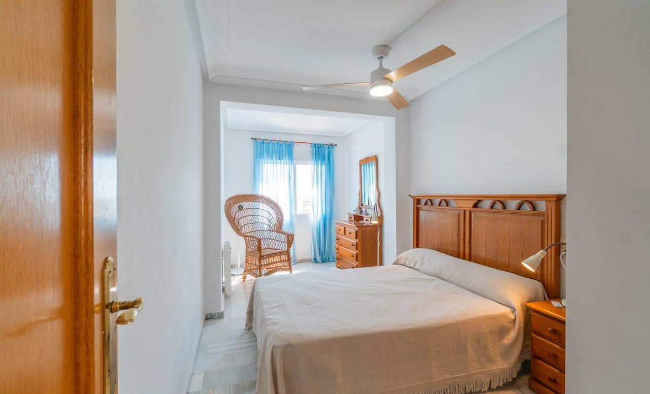 Sale - Villa - Torrevieja - La Mata