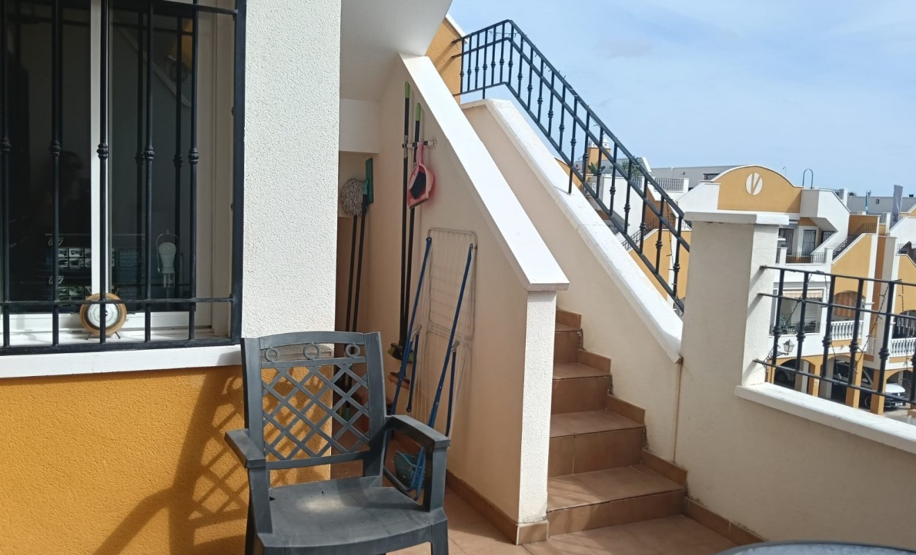 Wederverkoop - Apartment / flat - Los Montesinos - Urbanizacion montesol