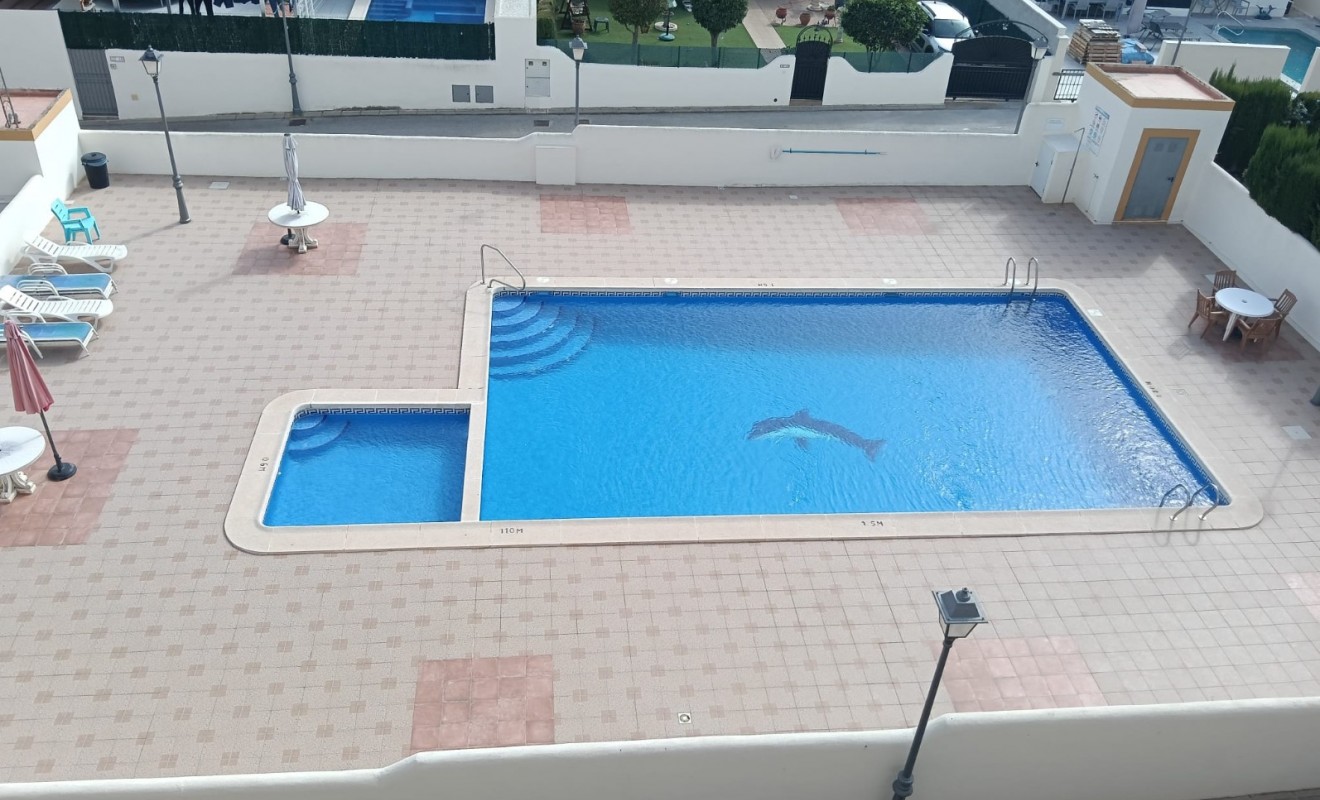 Wederverkoop - Apartment / flat - Los Montesinos - Urbanizacion montesol
