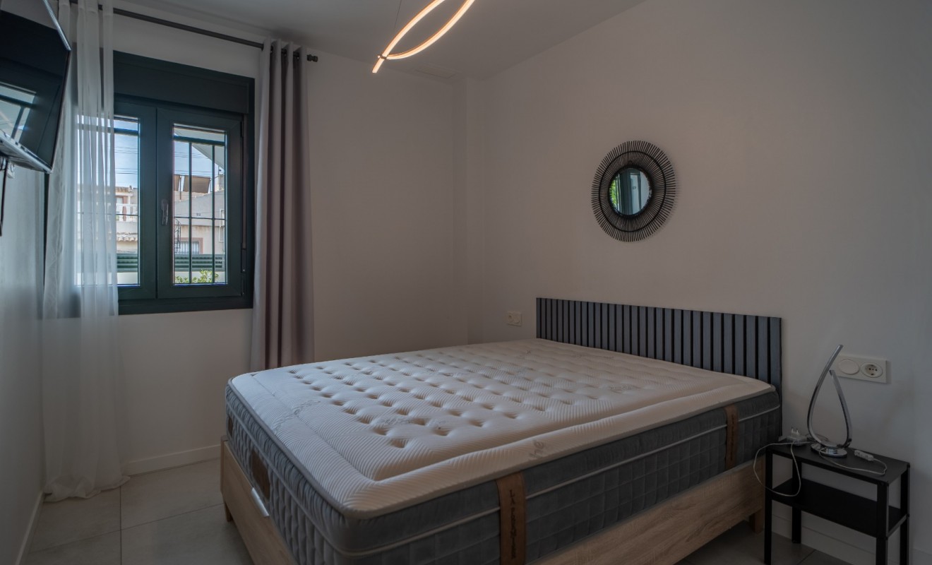 Wederverkoop - Apartment / flat - Pilar de la Horadada - Mil Palmeras