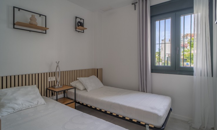 Wederverkoop - Apartment / flat - Pilar de la Horadada - Mil Palmeras
