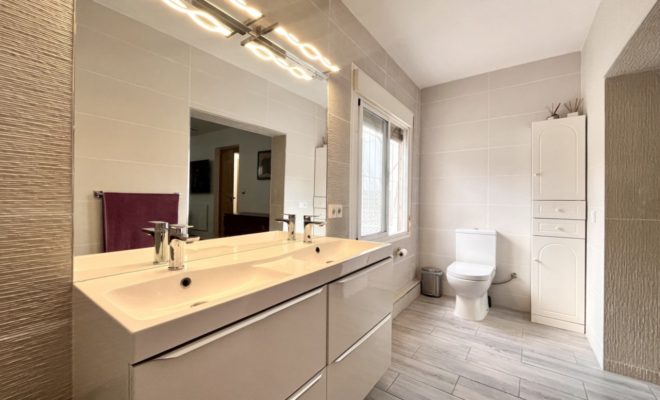 Sale - Villa - Pinar de Campoverde