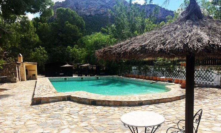 Revente - Finca - Gea Y Truyols