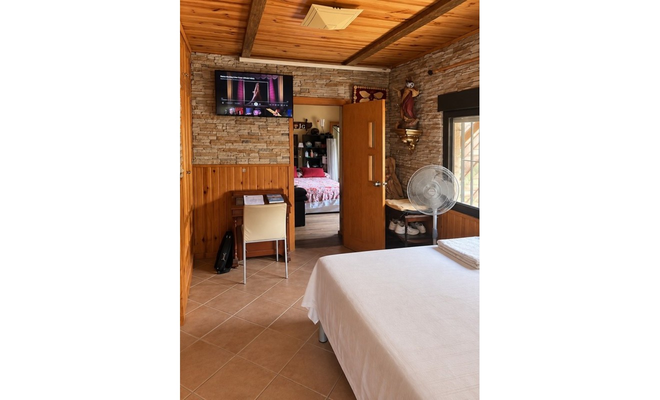 Revente - Finca - Gea Y Truyols