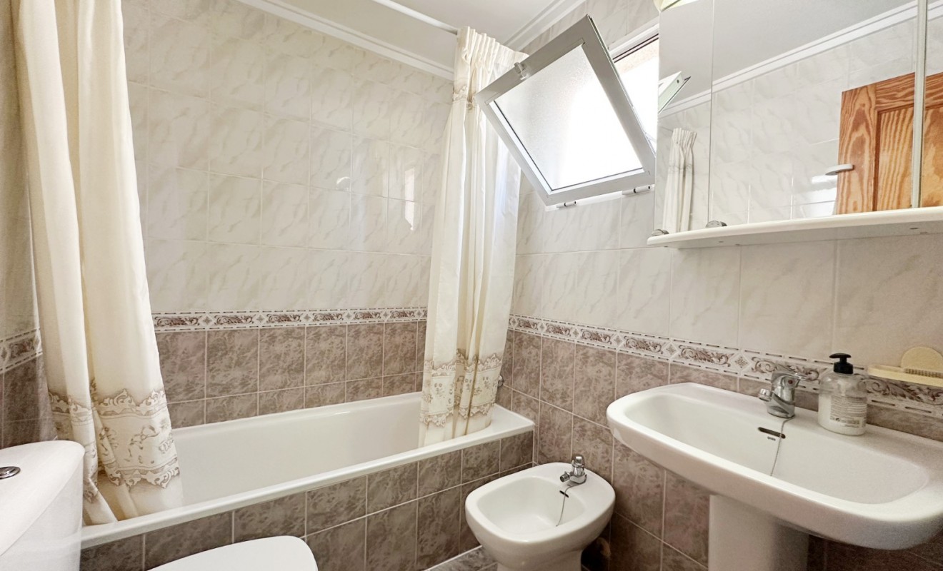 Revente - Apartment / Duplex - Torrevieja