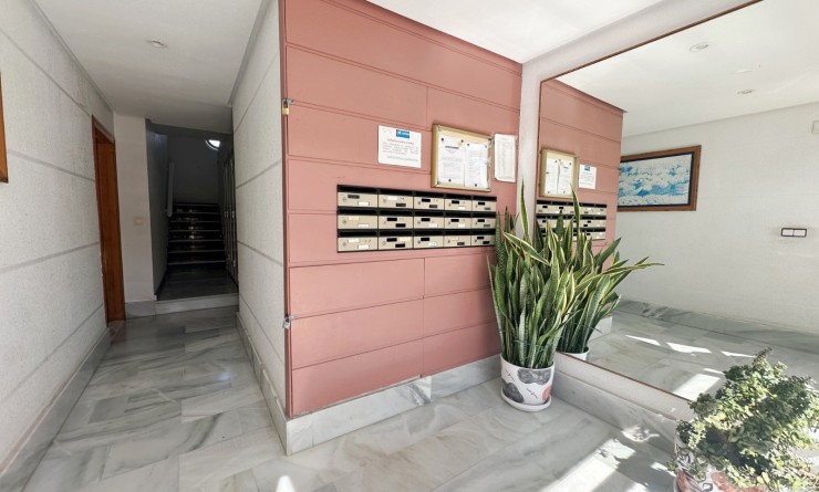 Revente - Apartment / Duplex - Torrevieja